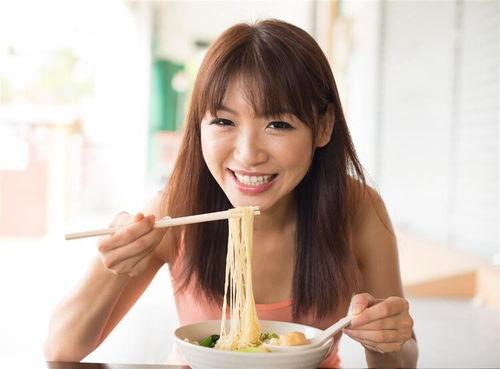 女孩4年仅吃2次早餐“饿”出胆结石 女孩4年仅吃2次早餐“饿”出胆结石